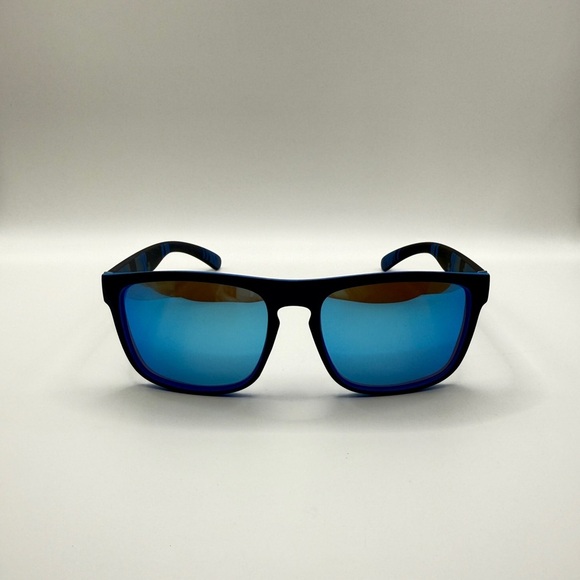 Fresh and Stylish Polarized Glass with Contrast Colors, PC Frame - Picture 2 of 8